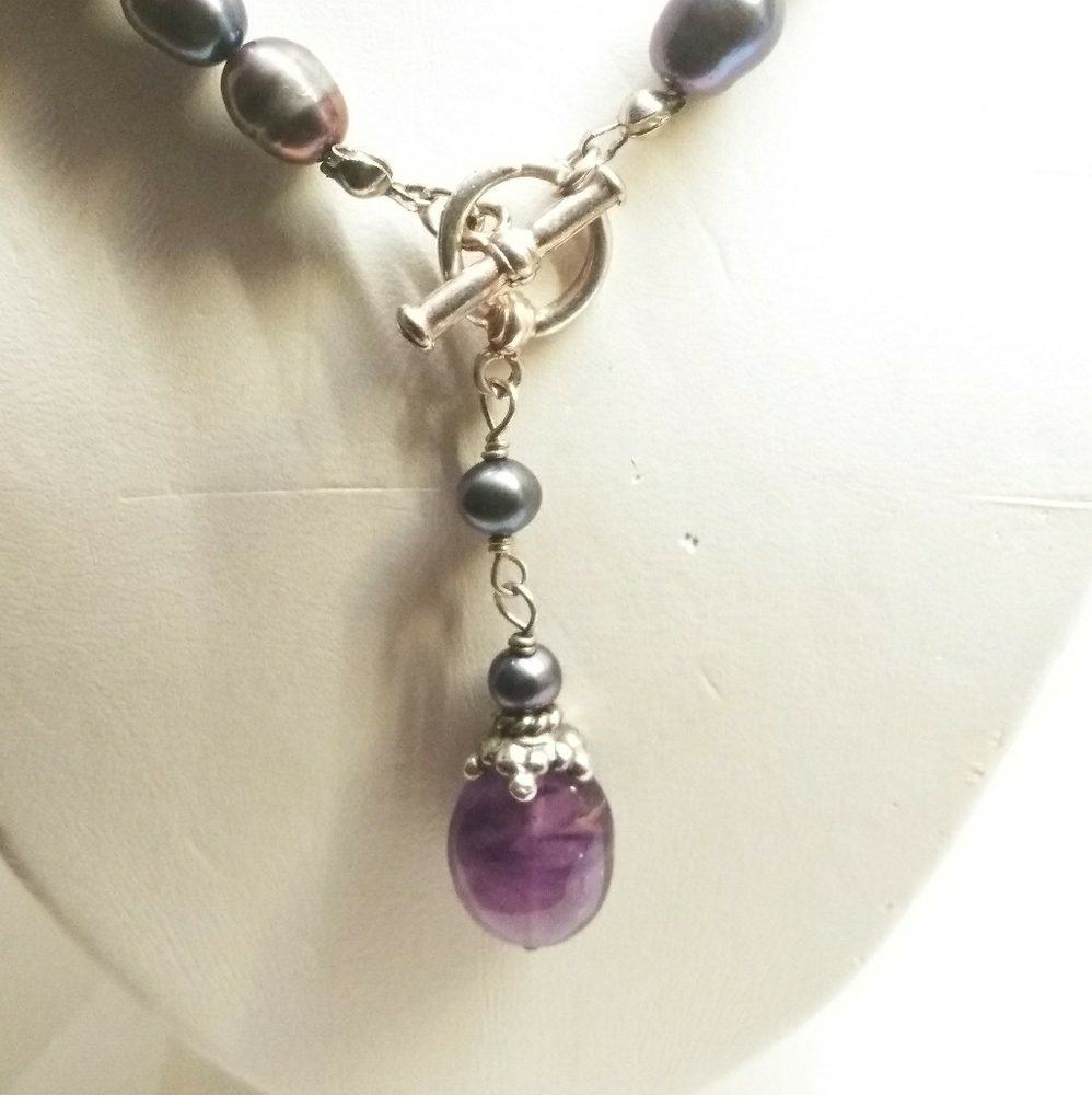 Amathys and black pearls necklace